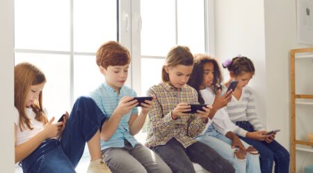 Online Gaming Communities Effectively